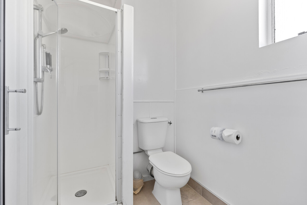 Bathroom Alexander Spa Motel Bathroom